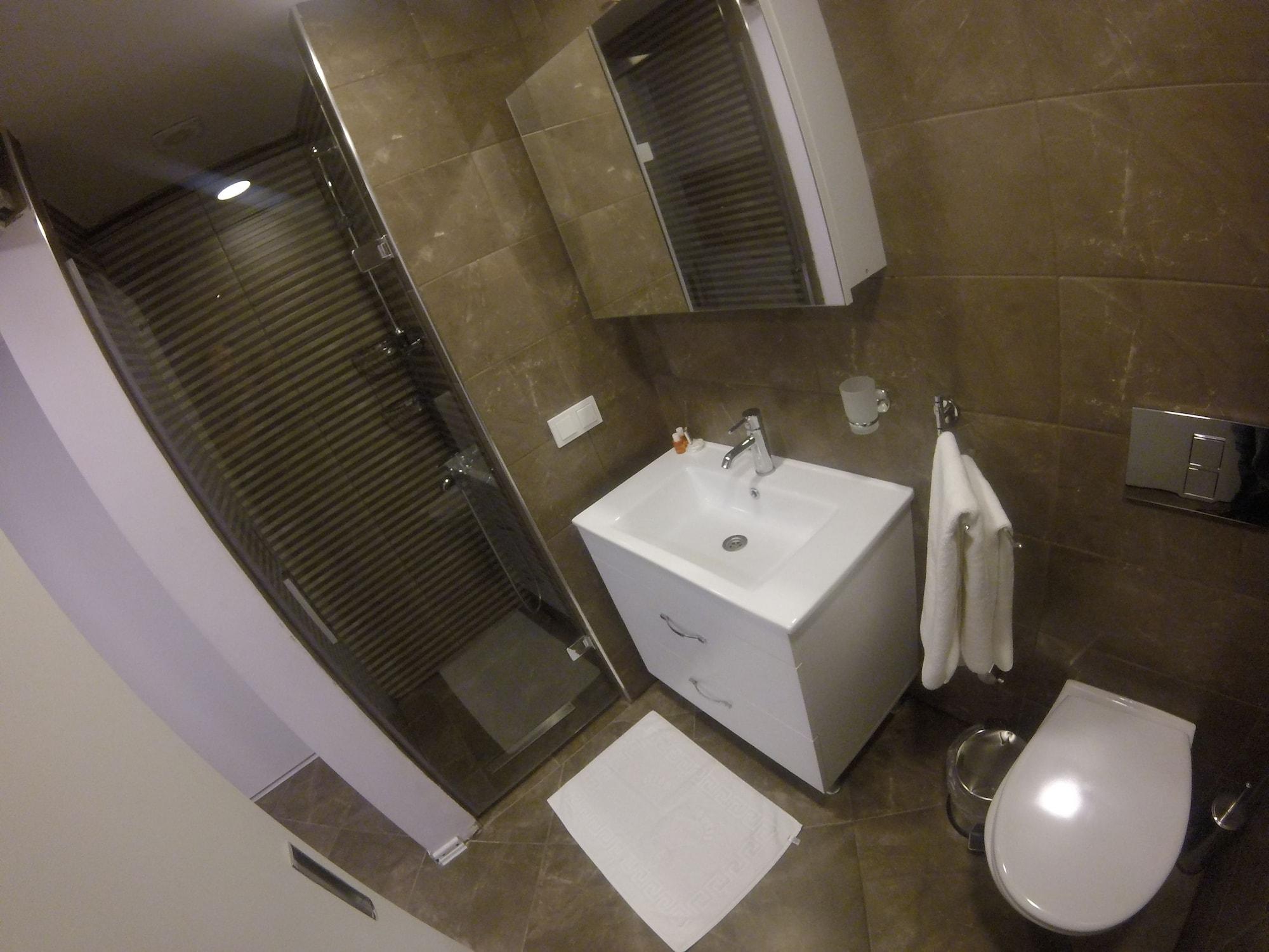 Ucar Royal Hotel Ve Konferans Salonu Ağva Екстериор снимка