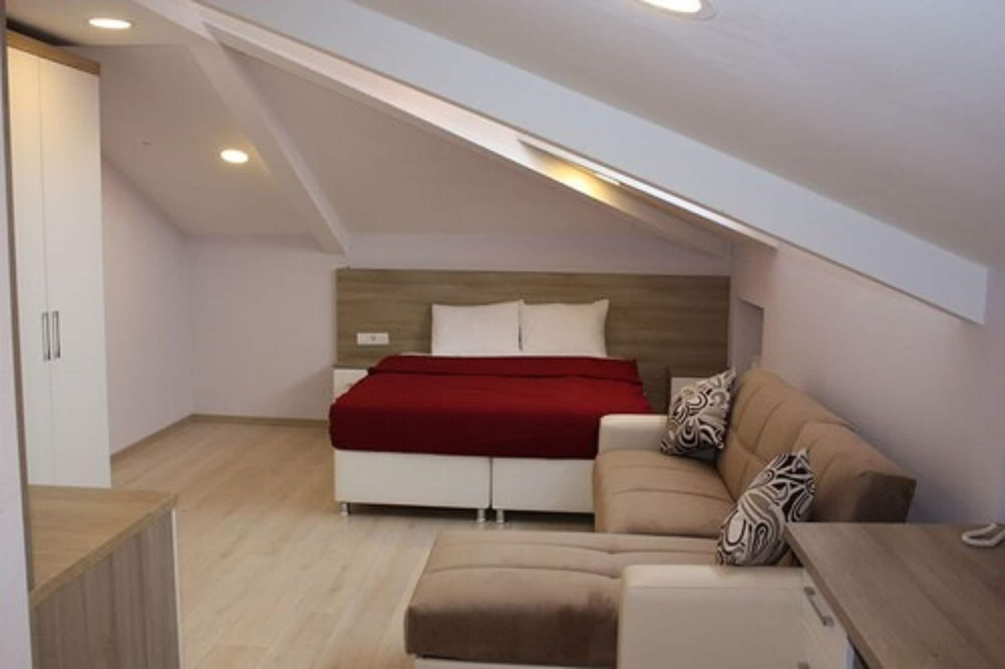 Ucar Royal Hotel Ve Konferans Salonu Ağva Екстериор снимка