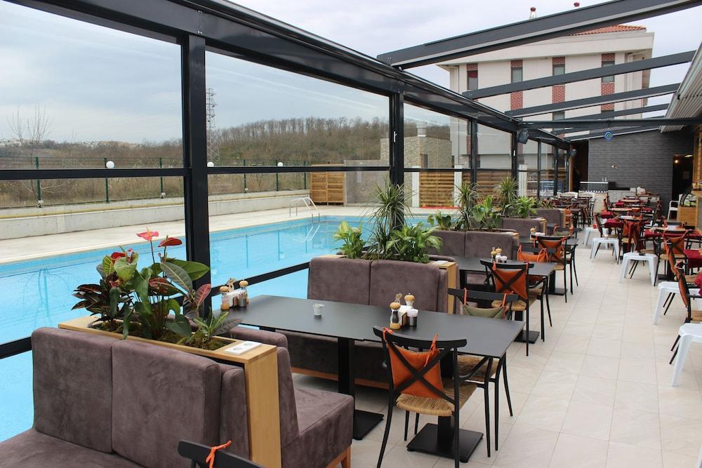 Ucar Royal Hotel Ve Konferans Salonu Ağva Екстериор снимка